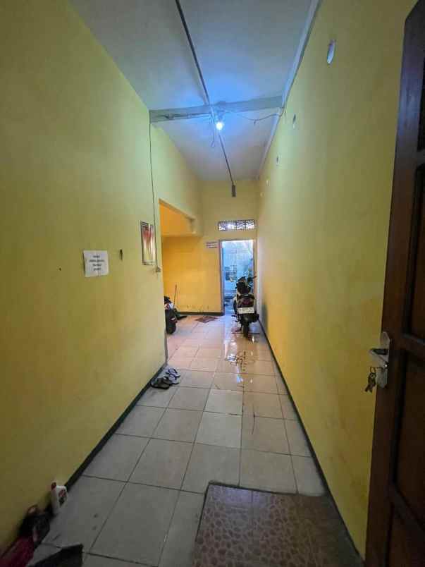 dijual rumah strategis di tuban kota