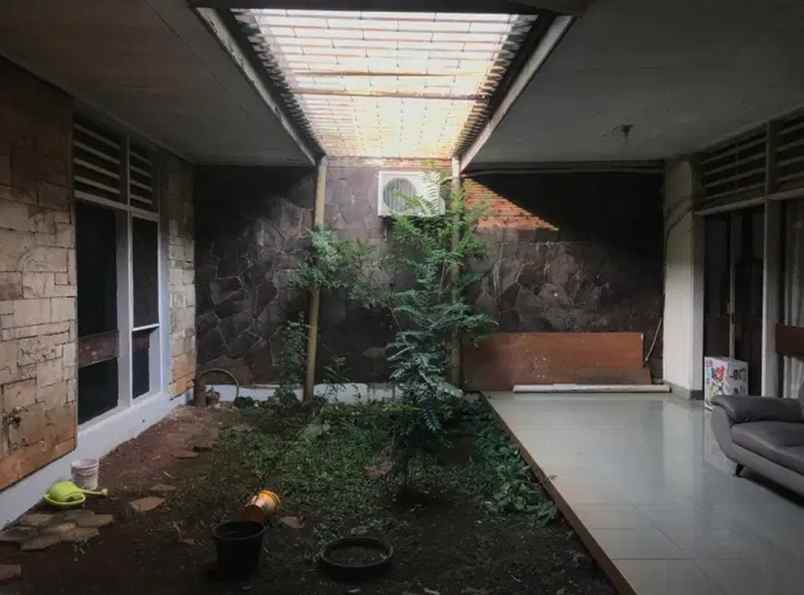 dijual rumah sukabumi selatan kec kebon