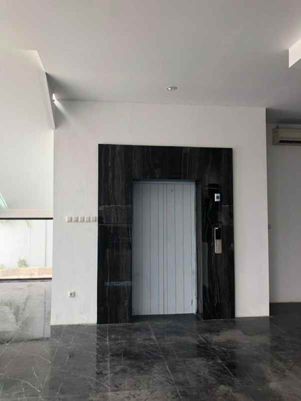 dijual rumah sukabumi utara