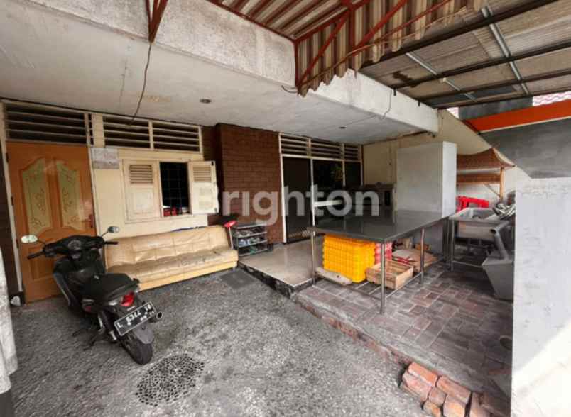 dijual rumah taman