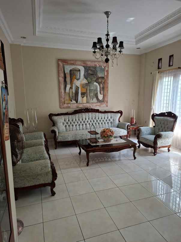 dijual rumah taman galaxy tab
