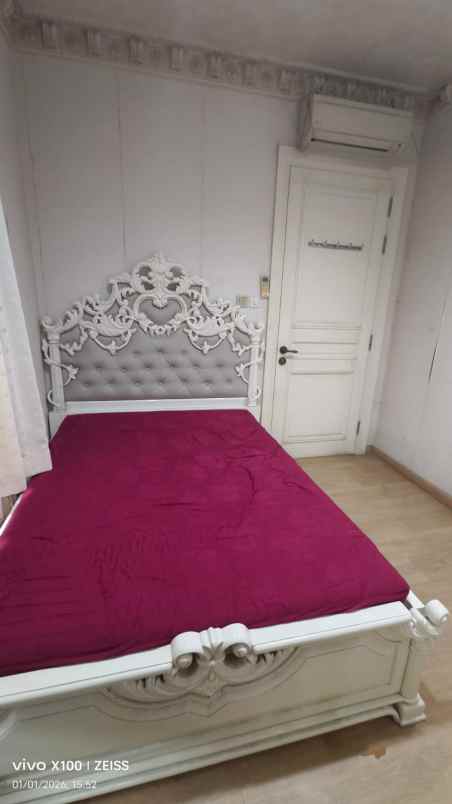 dijual rumah taman palem lestari