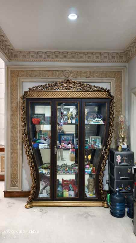 dijual rumah taman palem lestari