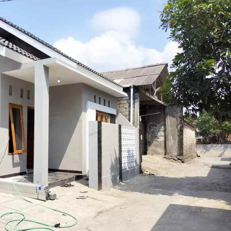 dijual rumah tamanmartani