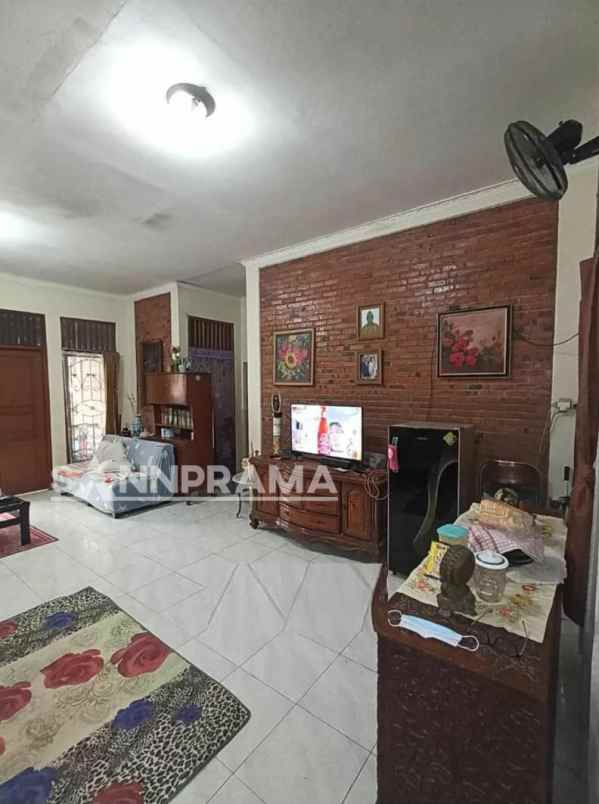 dijual rumah tanah baru