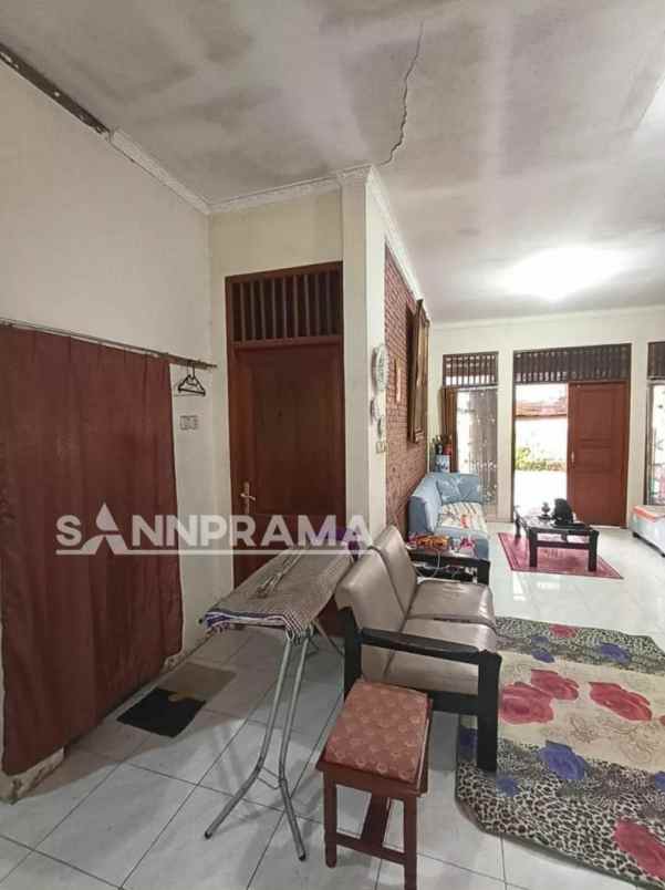 dijual rumah tanah baru