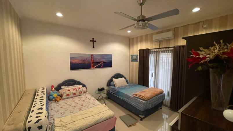 dijual rumah terracce mumbul taman