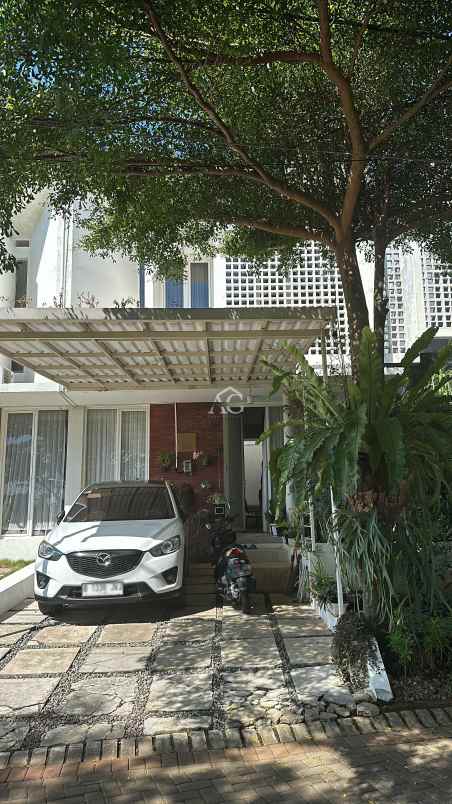 dijual rumah the oz residence