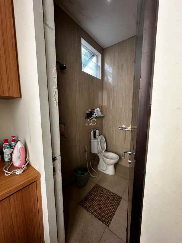 dijual rumah the oz residence