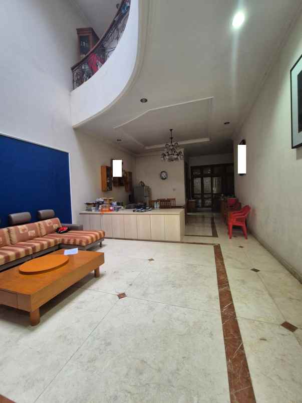 dijual rumah villa gading indah kelapa