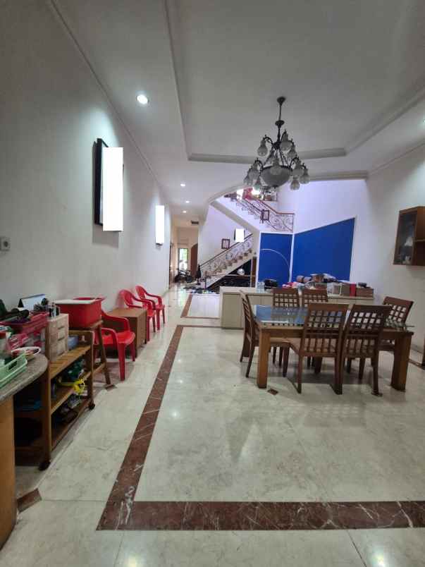 dijual rumah villa gading indah kelapa