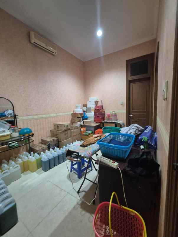 dijual rumah villa gading indah kelapa