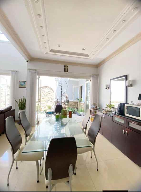 dijual rumah wisata bukit mas