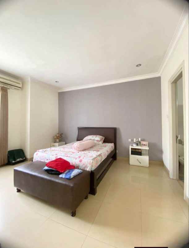 dijual rumah wisata bukit mas