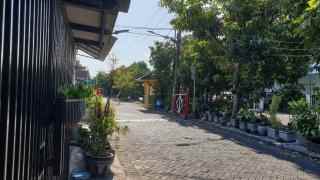 dijual rumah wiyung indah