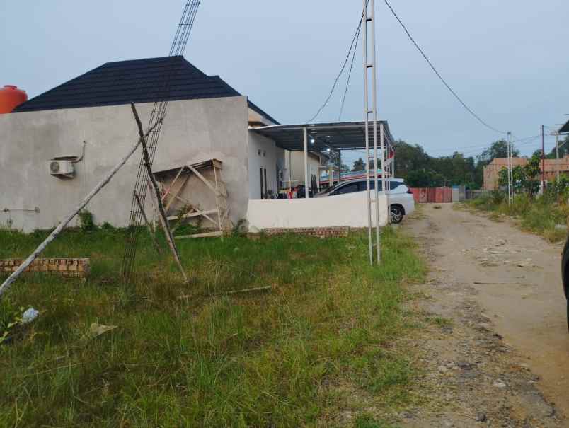 dijual tanah area perumahan lokasi macan lindungan