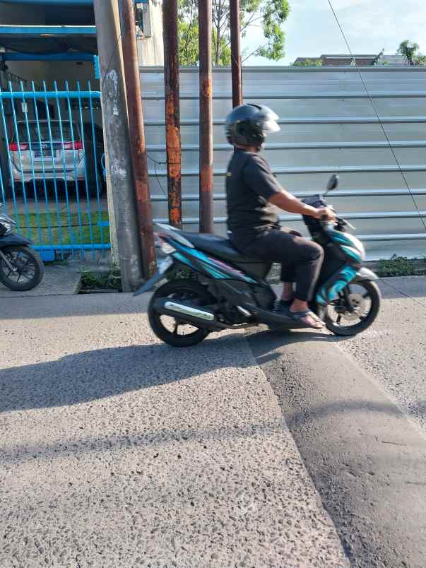 dijual tanah jl cisaranten baru