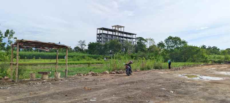 dijual tanah jl kabupaten