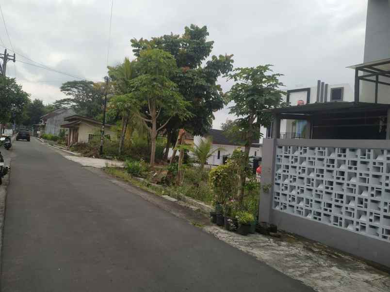 dijual tanah jl kaliurang km 12 5