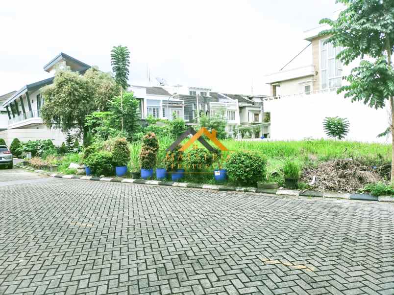 dijual tanah komplek river view polonia