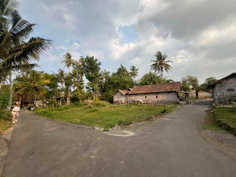 dijual tanah tempelsari utara pasar