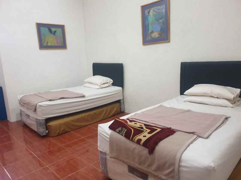 dijual villa desa panunndaan