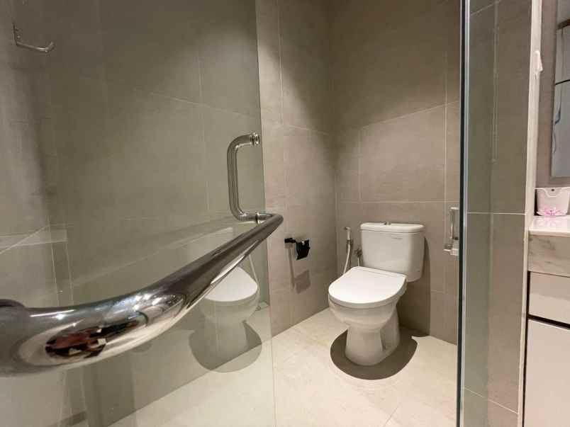 dijual villa full furnish lokasi kota batu