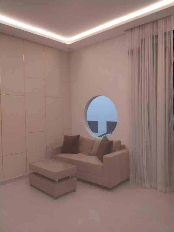 dijual villa jalan nuansa kori