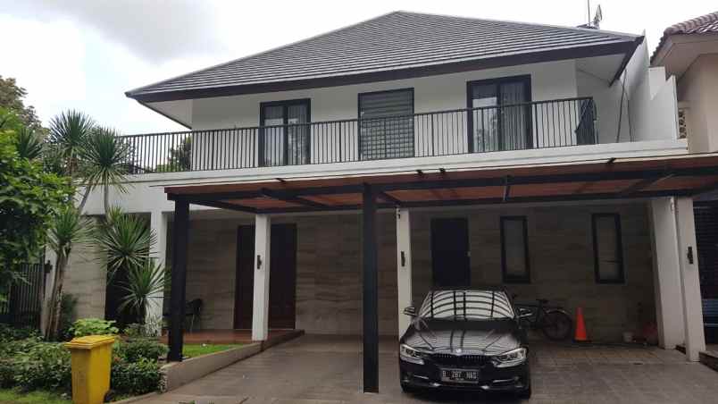 dijual villa kemang