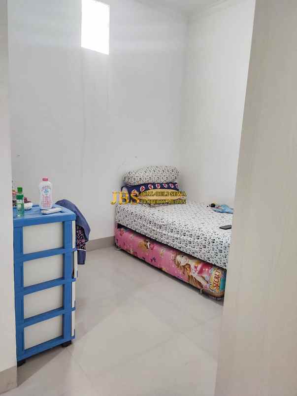 dijual villa komplek cemara asri