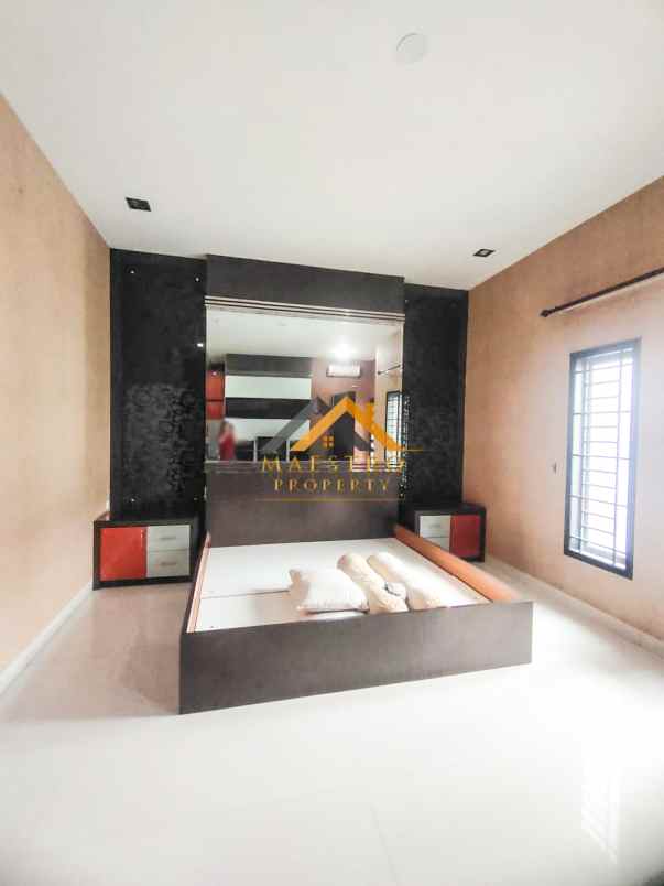 dijual villa komplek cemara asri jalan azalea 3