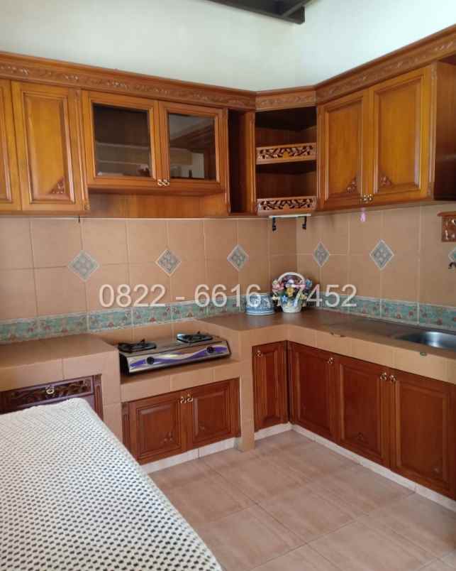 dijual villa parongpong cisarua lembang