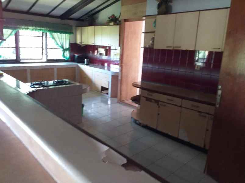 dijual villa rumah lokasi mega mwndung bogor