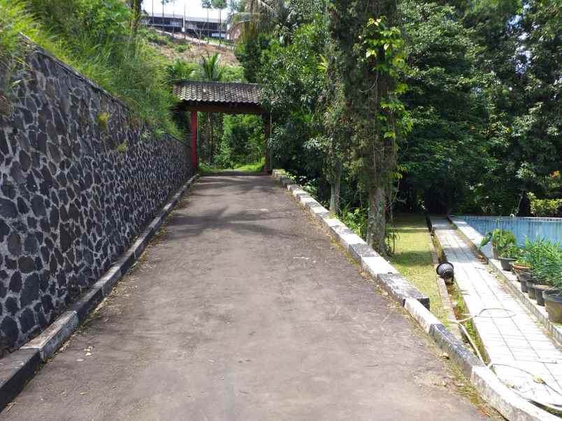 dijual villa rumah lokasi mega mwndung bogor