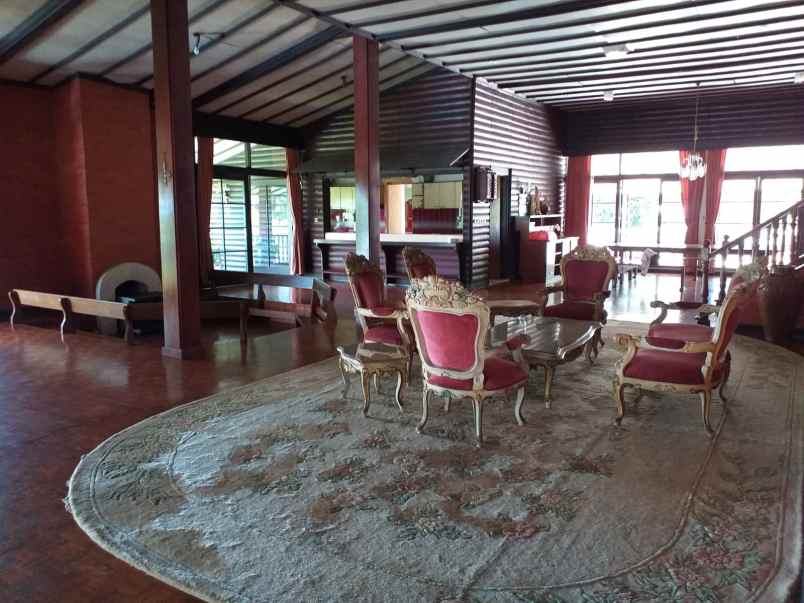 dijual villa rumah lokasi mega mwndung bogor