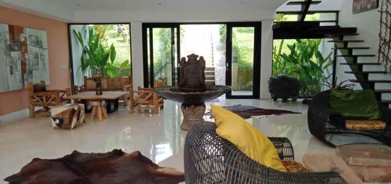 dijual villa view sungai lokasi tegal lalang ubud