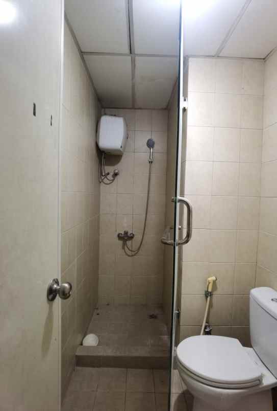 disewakan apartemen jl lodan raya no 2a rt 8