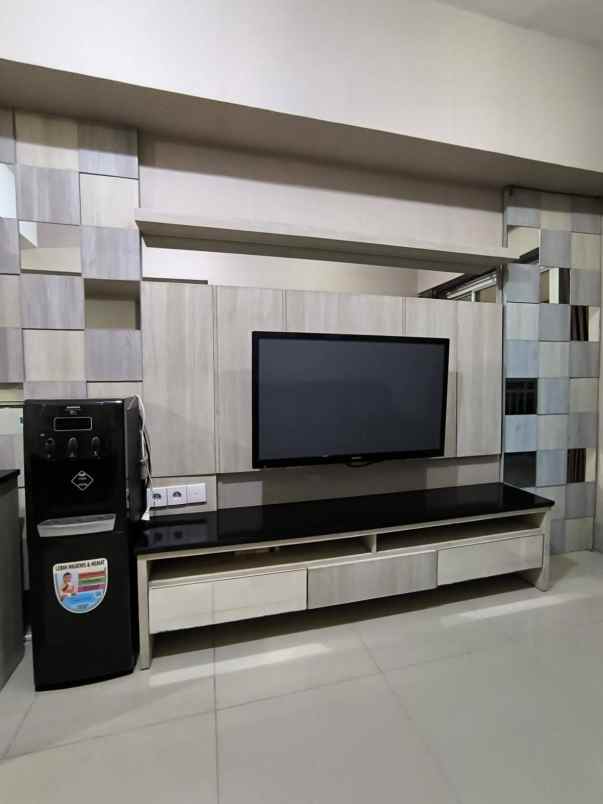 disewakan apartemen orchard lt 26 3br pakuwon mall