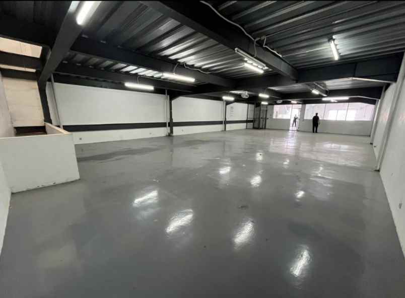 disewakan gudang elang laut sit pik 3 lantai