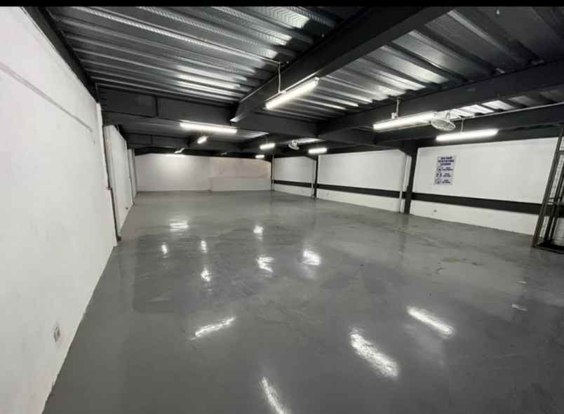 disewakan gudang elang laut sit pik 3 lantai