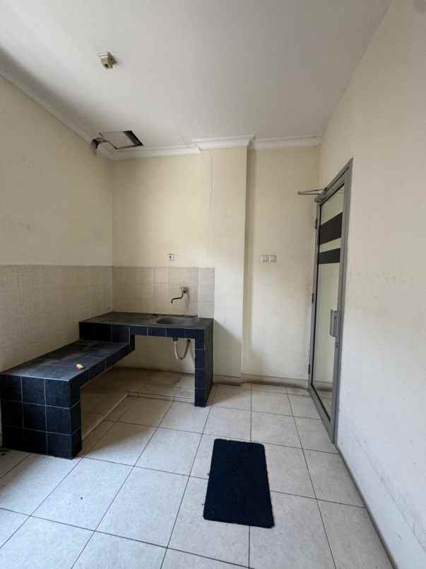 disewakan ruko gudang kantor harapan indah bekasi dekat