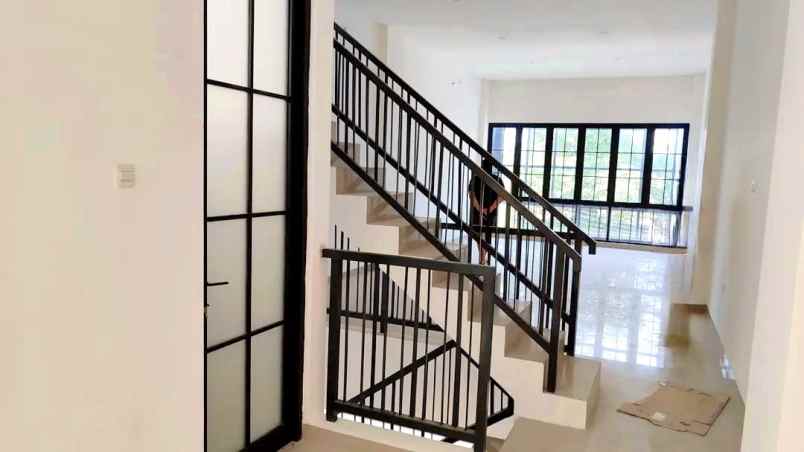 disewakan ruko gudang kantor jalan raya darmo baru barat