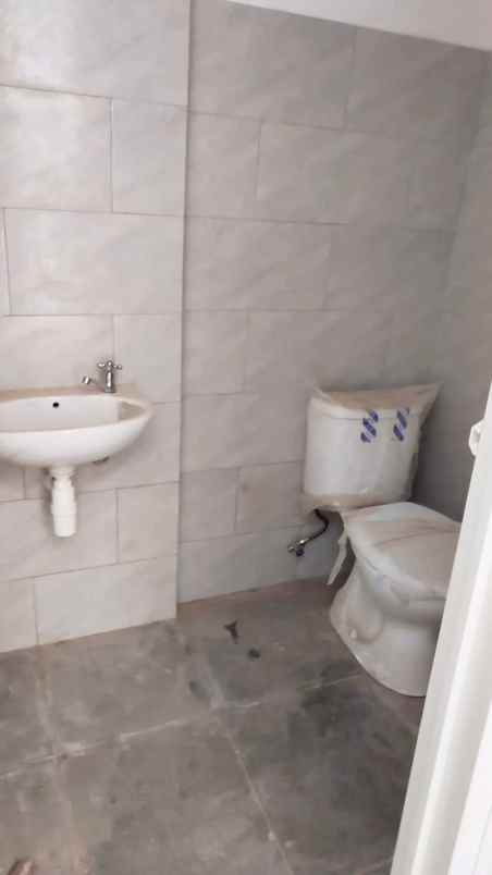 disewakan ruko gudang kantor jalan raya darmo baru barat