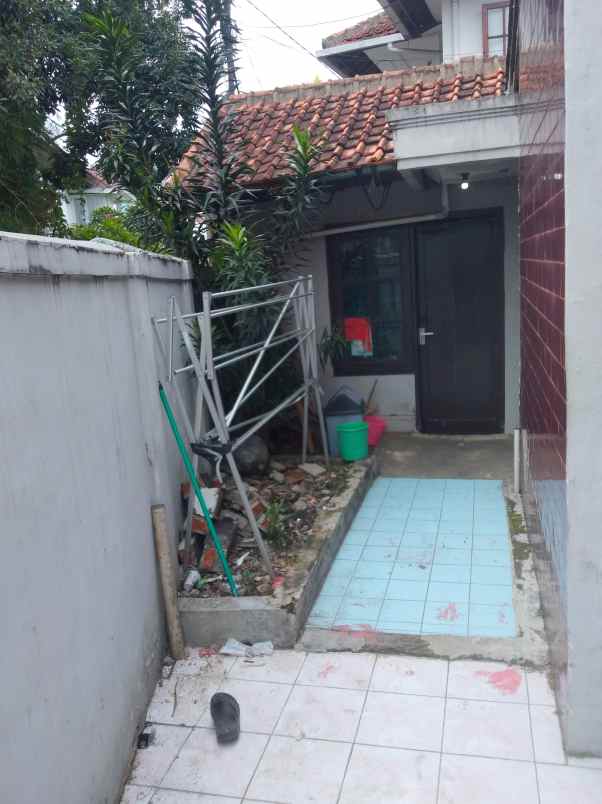 disewakan rumah cisitu indah sayap dago