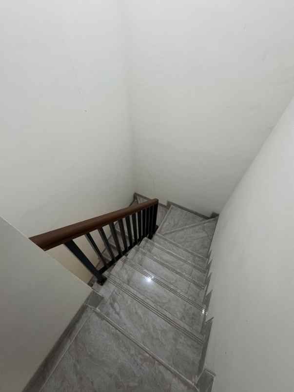 disewakan rumah lavon swan city cluster