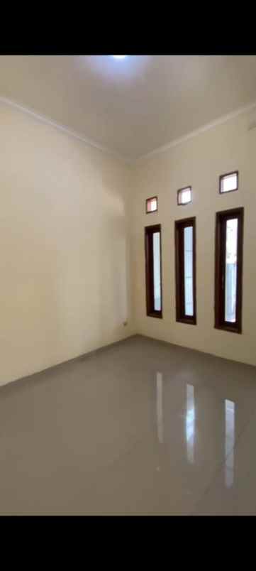 disewakan rumah mahendradata