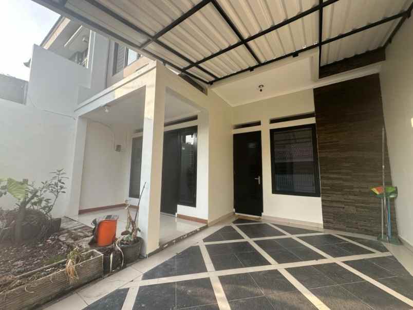 disewakan rumah pondok bambu