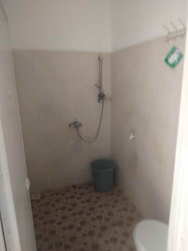 disewakan rumah sariwangi selatan