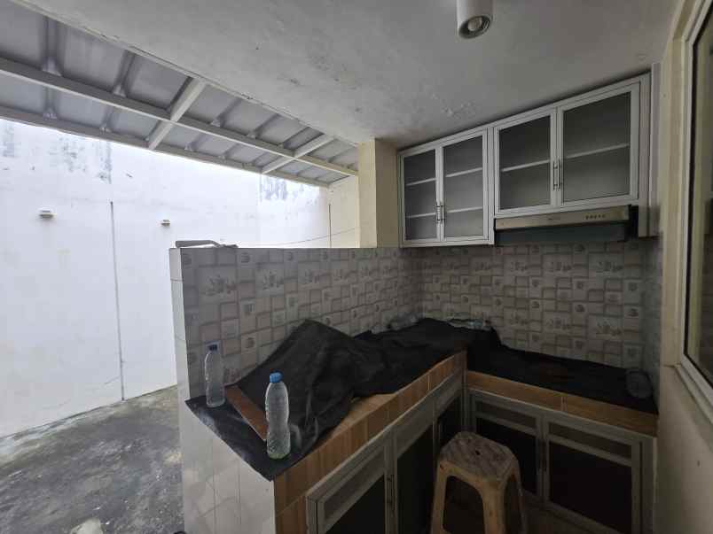 disewakan rumah suvarna sutera cluster bayu