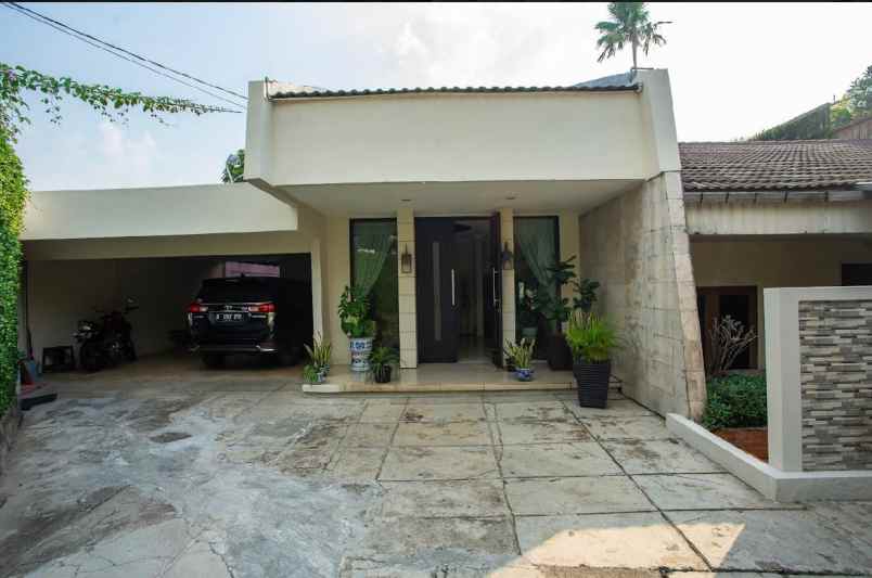 djual rumah asri di kemang jakarta selatan